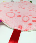 Load image into Gallery viewer, Mama Bear Paw Molehill Taggie baby-blanket